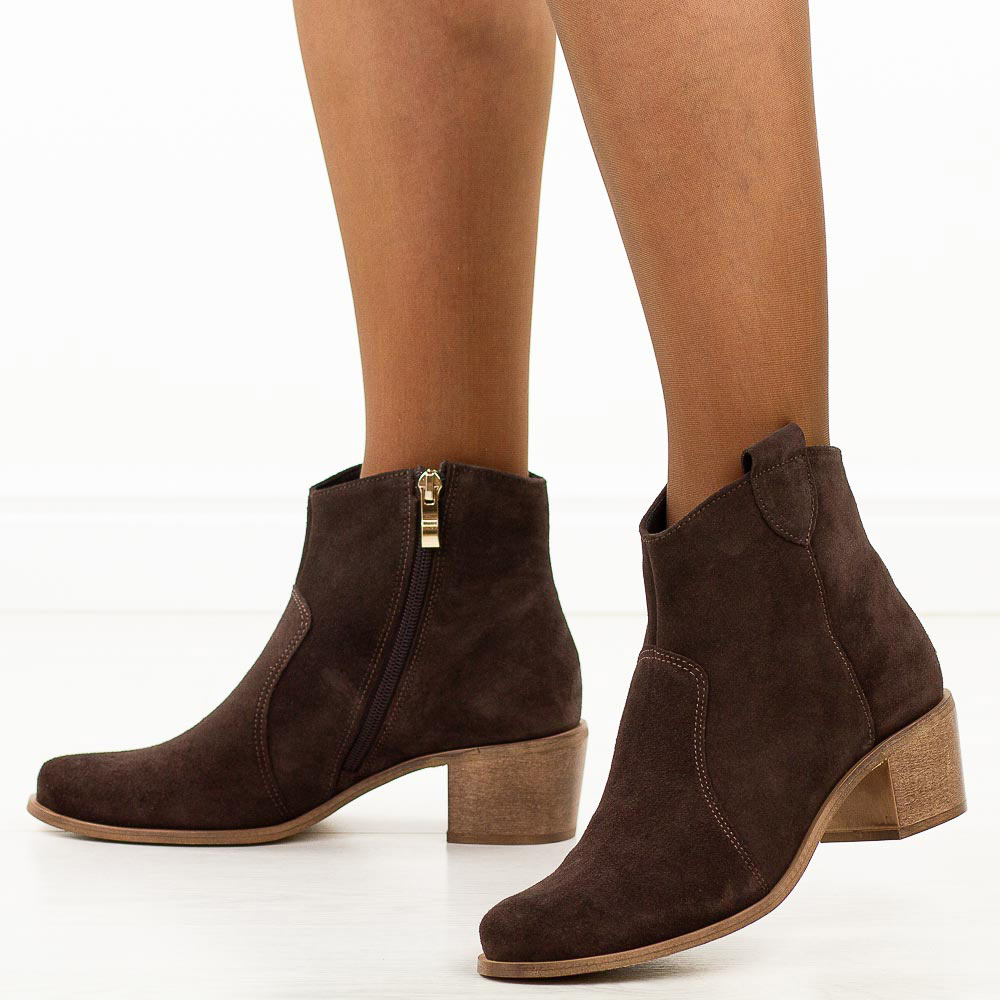 Czekoladowe zamszowe Polskie kowbojki damskie botki zimowe Deoni D396