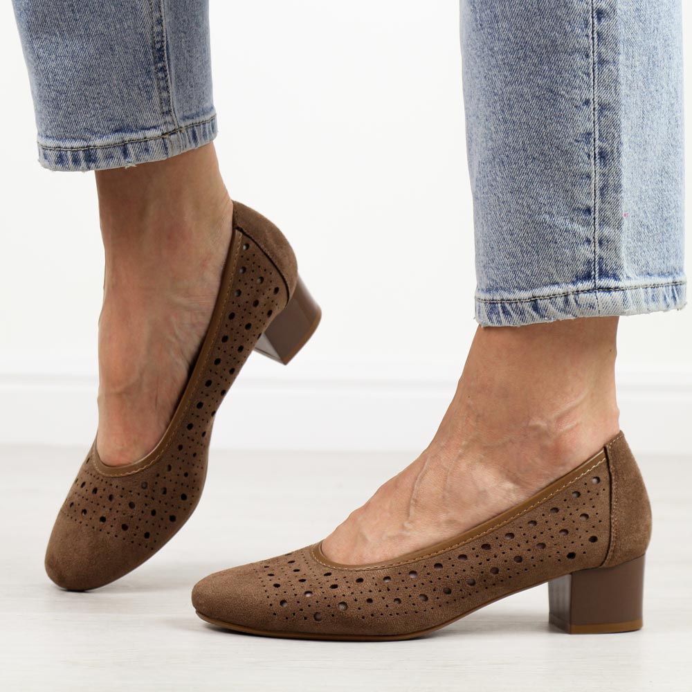 Brązowe ażurowe czółenka damskie na obcasie Potocki 12303