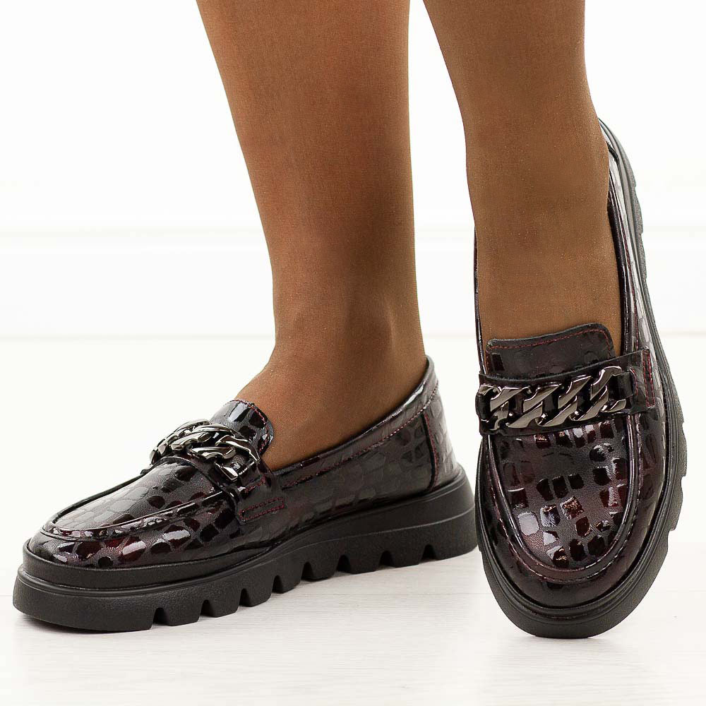 Bordowe lakierowane skórzane mokasyny damskie Filippo Dp6467/25