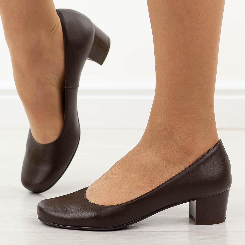 Brązowe Polskie czółenka damskie Gregors 702