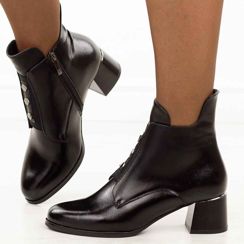 Czarne botki damskie na obcasie Potocki 12667