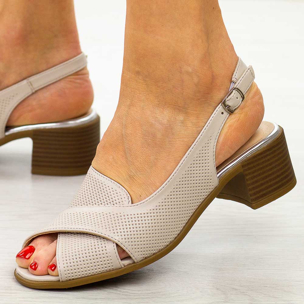 Beżowe sandały damskie na obcasie M.Daszyński Sa262-3