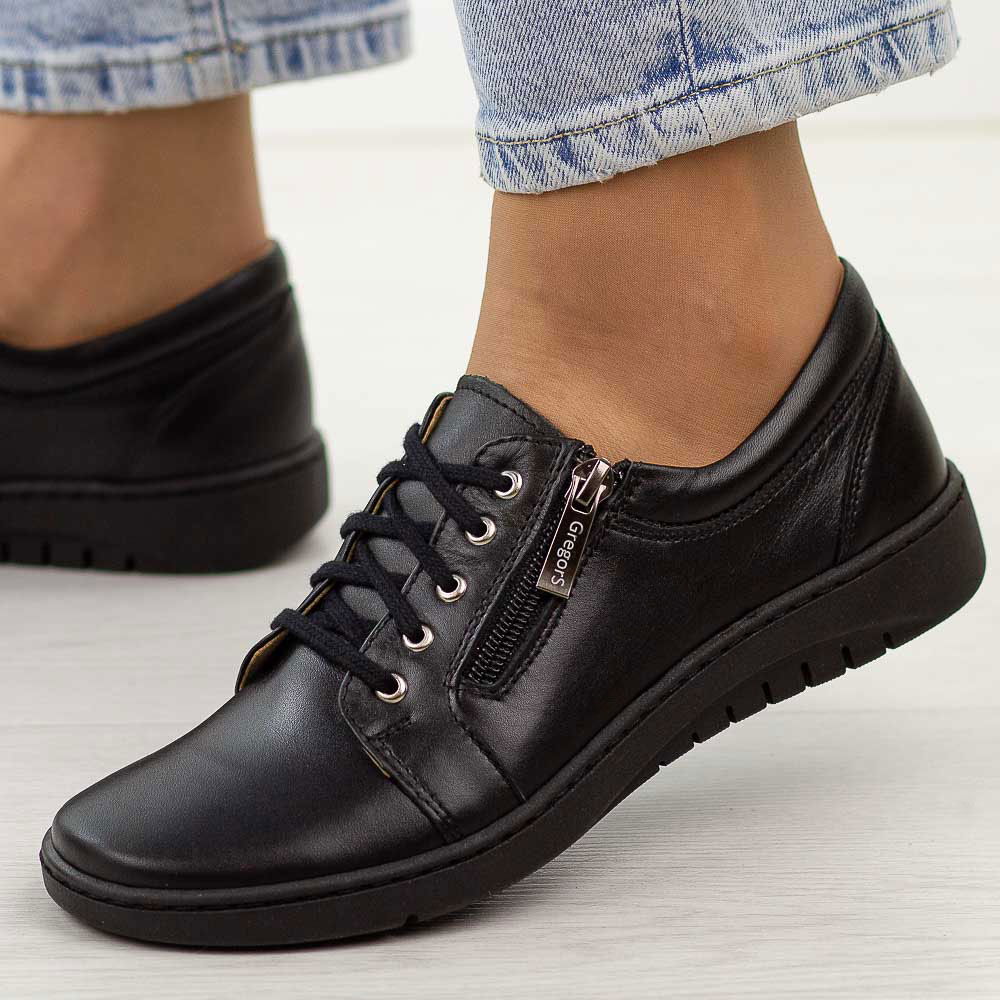 Czarne Polskie półbuty damskie Gregors 747