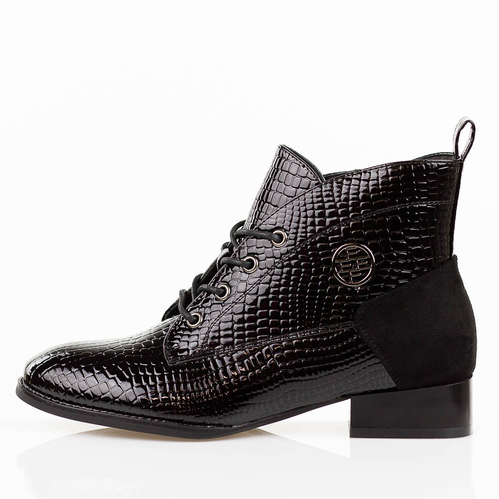 Czarne lakierowane botki damskie Filippo DBT4824/25