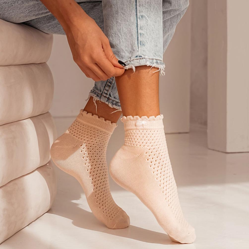 Skarpetki damskie ażurowe z kokardką 975 brzos.