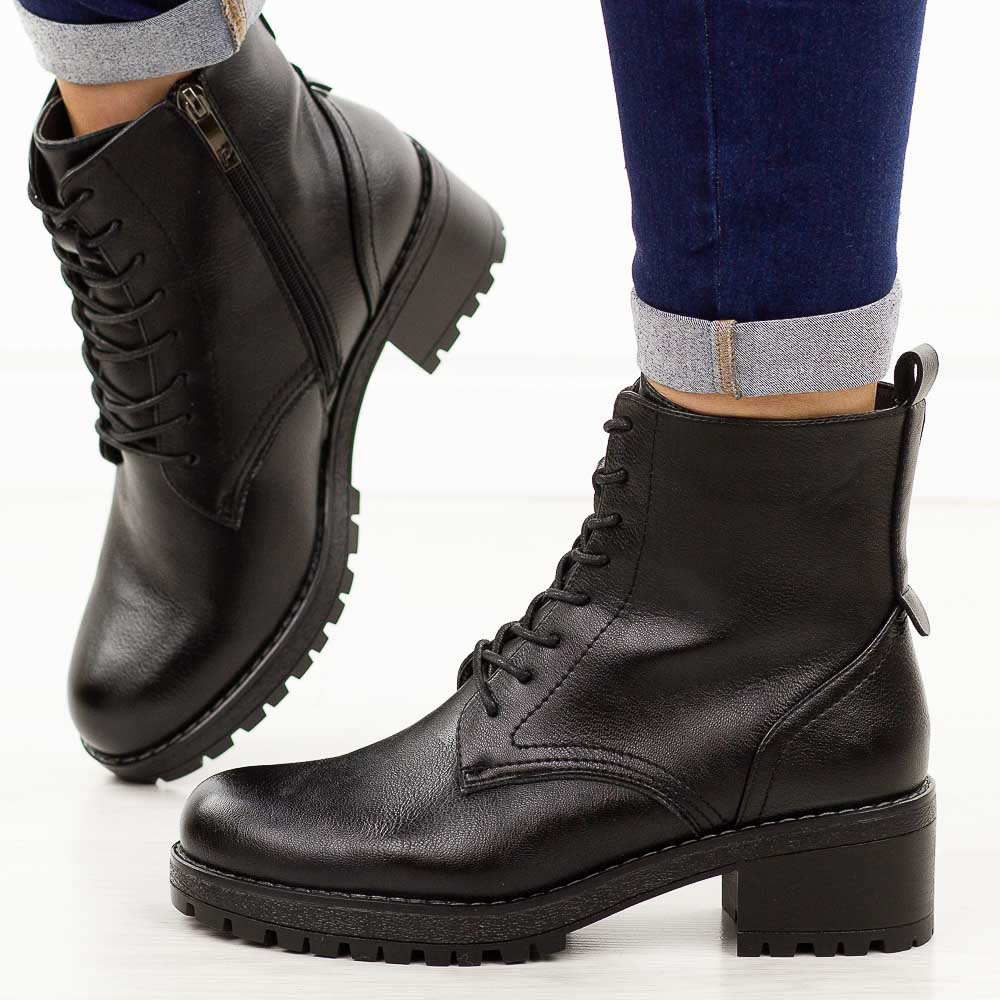 Czarne botki damskie Potocki 12674