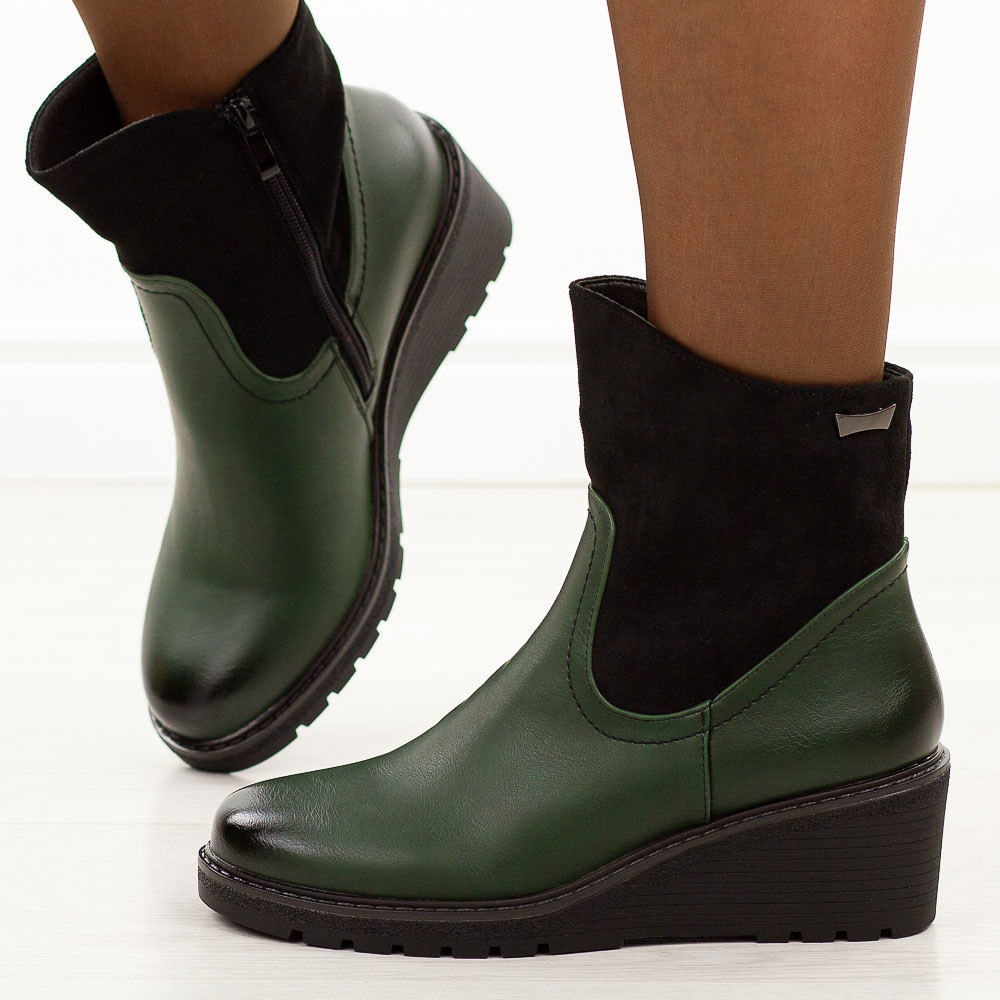 Zielone botki damskie na koturnie M.Daszyński 2510-4