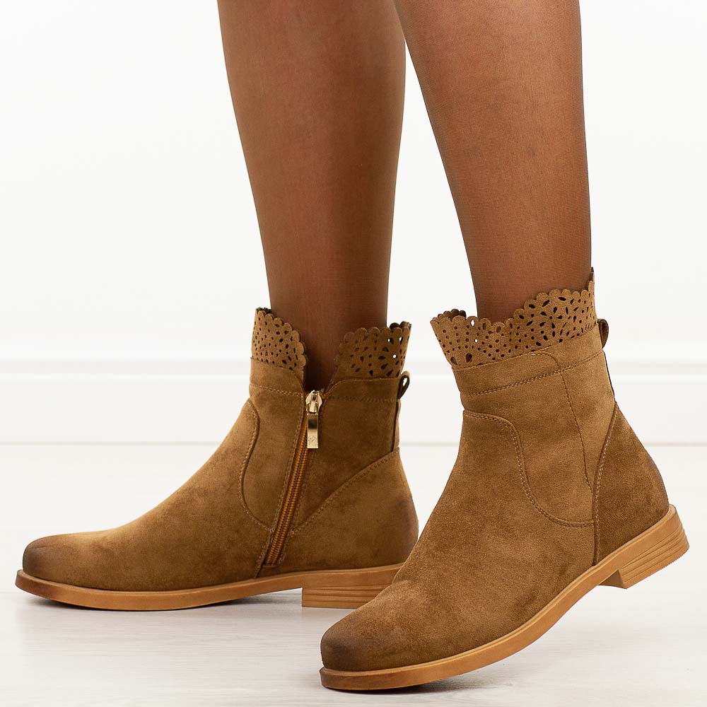 Brązowe zamszowe botki damskie Potocki 12750