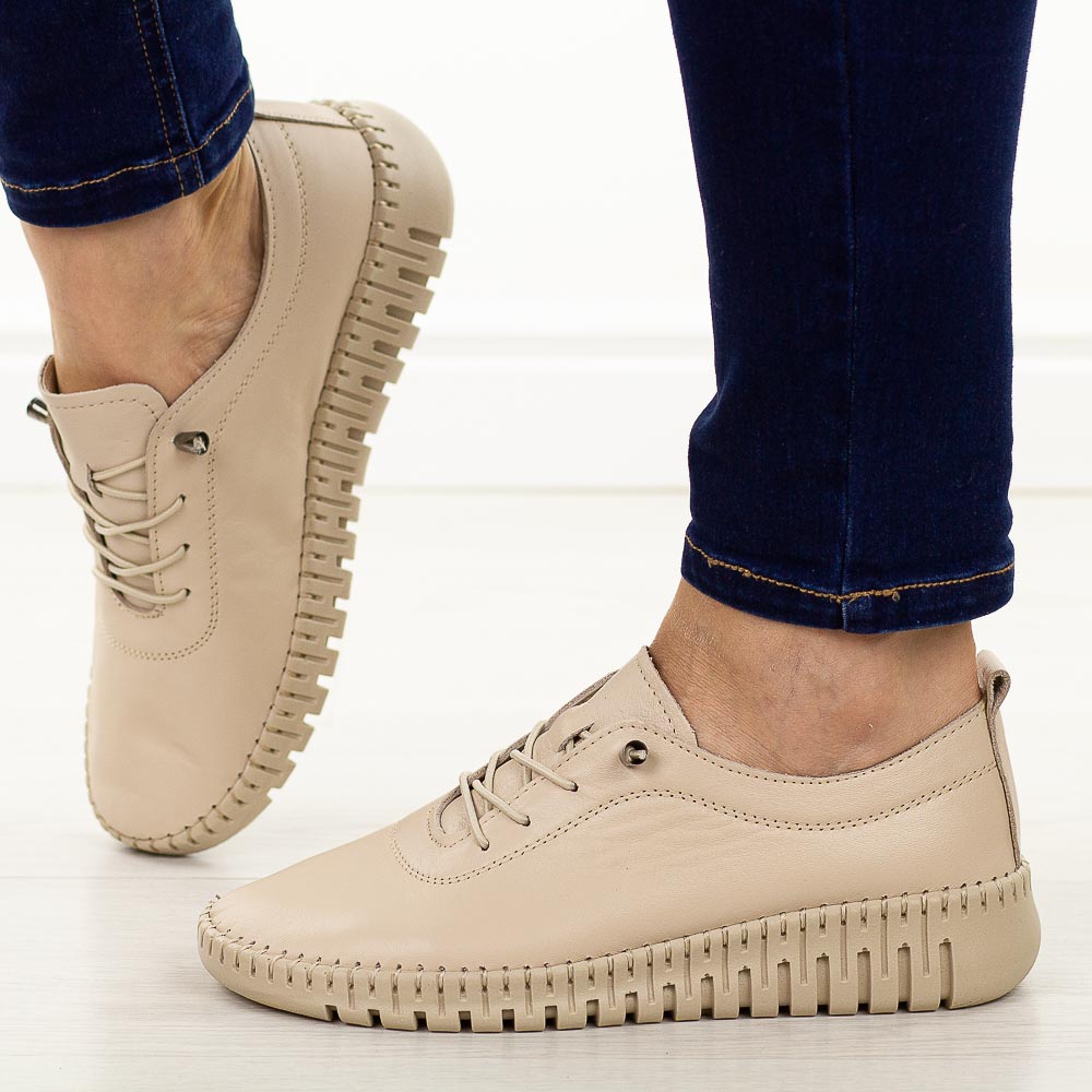 Beżowe skórzane półbuty damskie T.Sokolski 4000