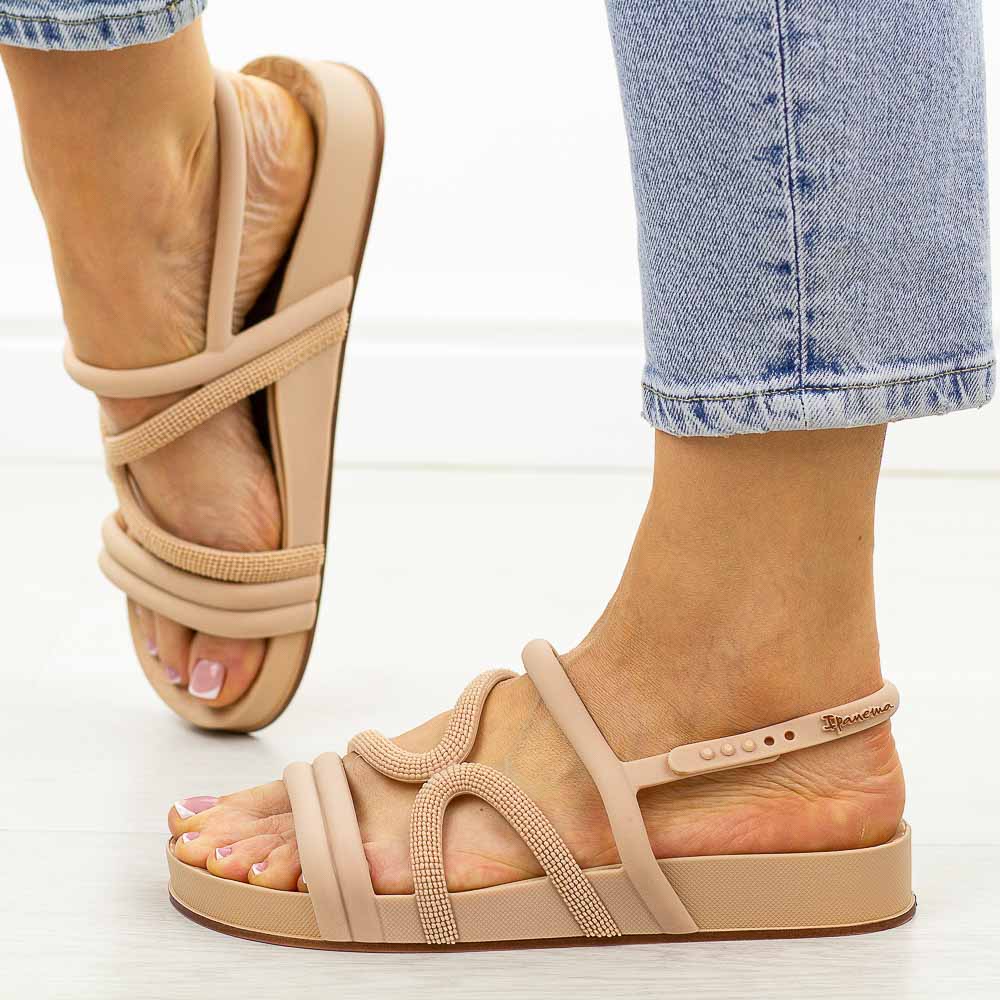 Beżowe płaskie sandały damskie Ipanema Walk 27211