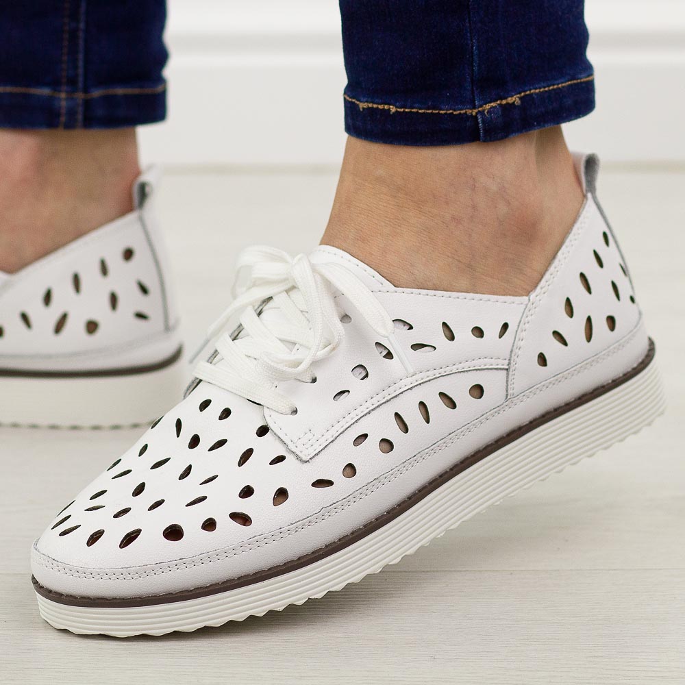 Białe ażurowe skórzane półbuty damskie S.Barski 51-610