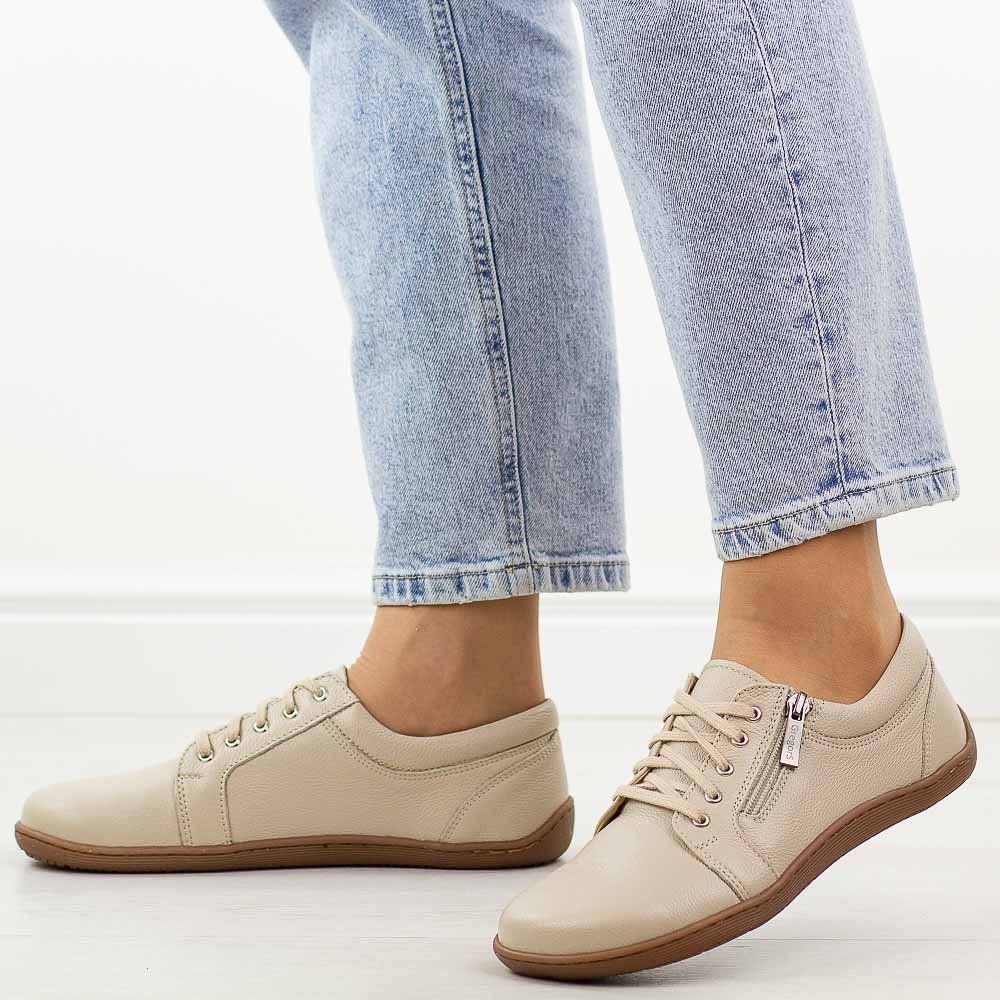 Beżowe skórzane Polskie półbuty damskie barefoot Gregors 1153