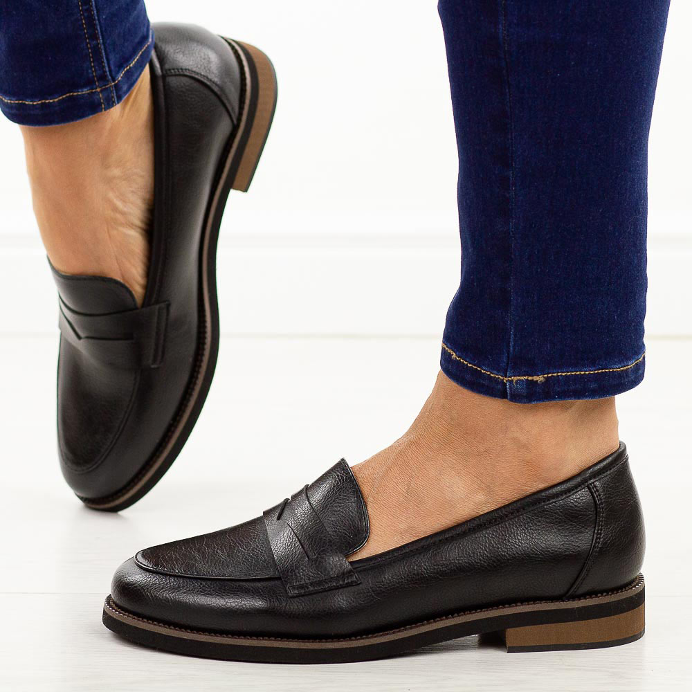 Czarne lekkie mokasyny damskie Potocki 19380