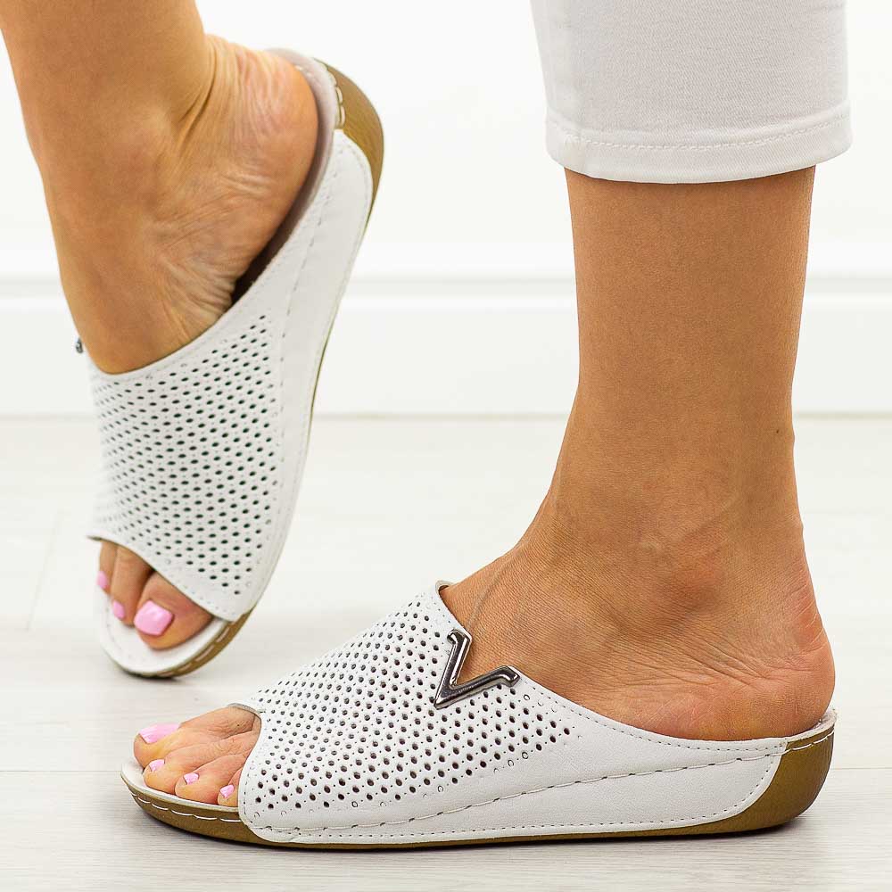 Białe skórzane klapki damskie T.Sokolski 161