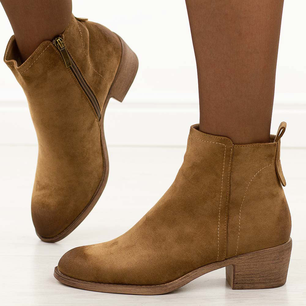 Brązowe zamszowe botki damskie Potocki 12737