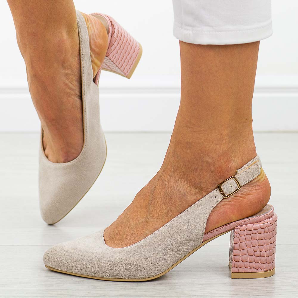 Bezowe zamszowe czółenka damskie z odkrytą piętą na słupku M.Daszyński 2263-1