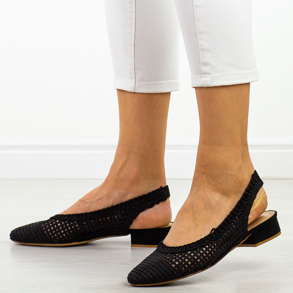 Czarne baleriny damskie T.Sokolski 334