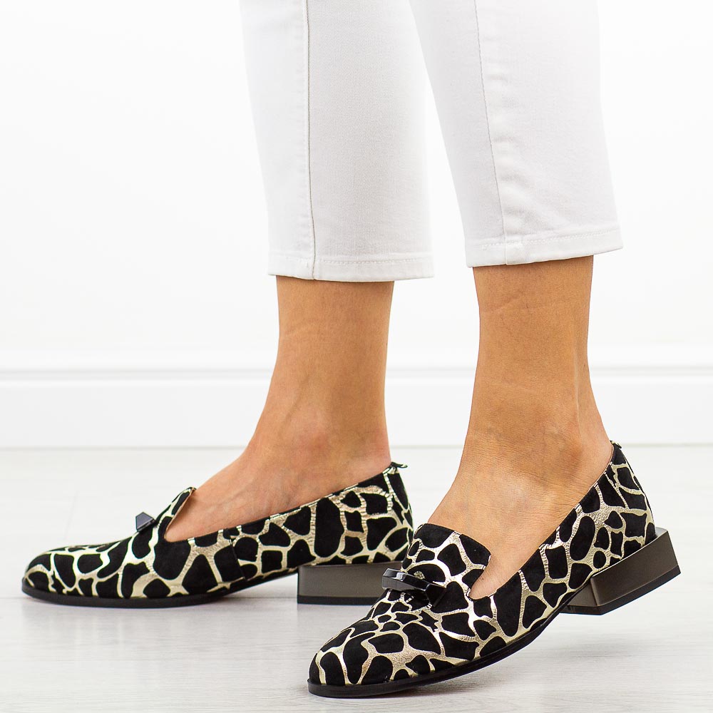 Czarne skórzane półbuty damskie Dia 505