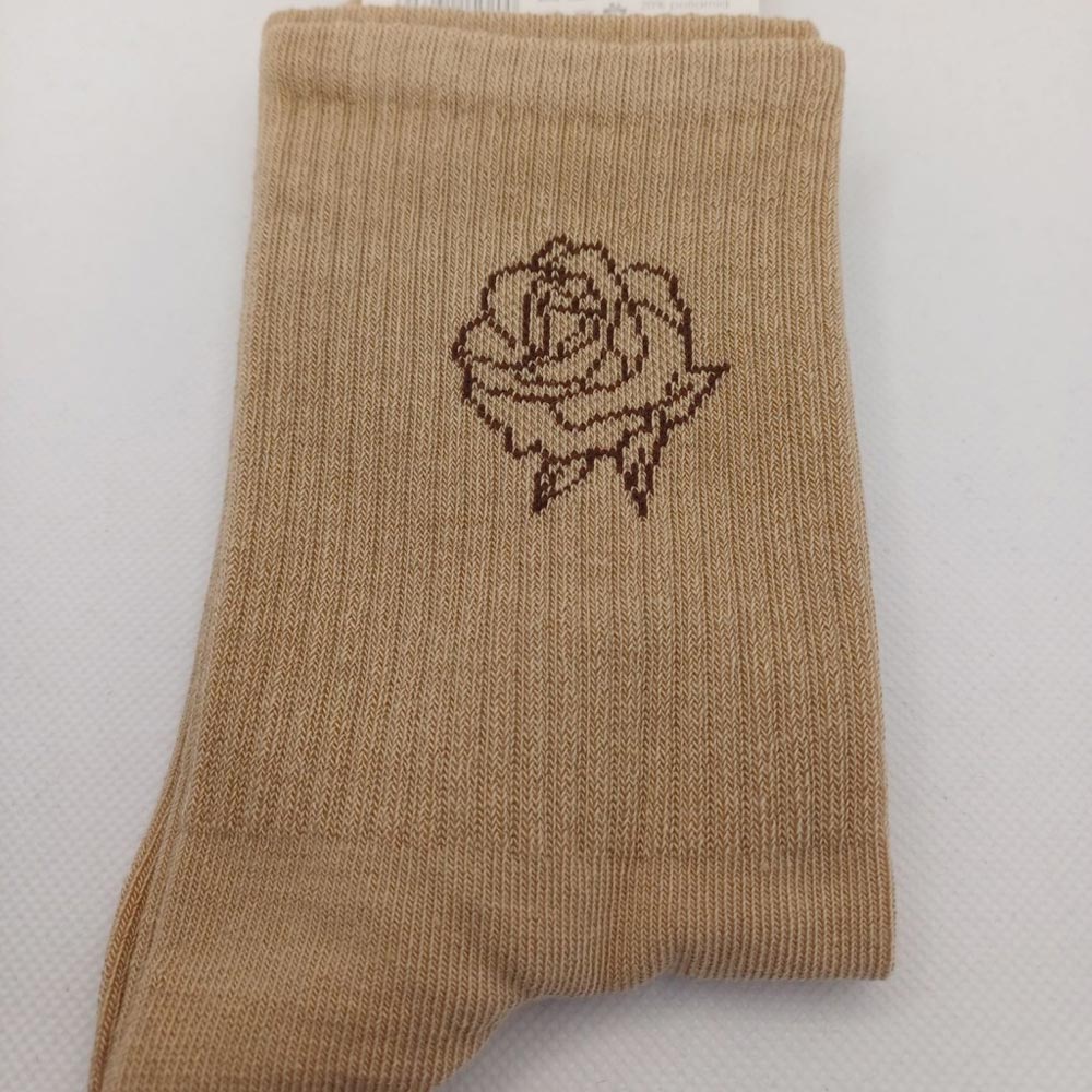 Beżowe skarpetki damskie róża 1185