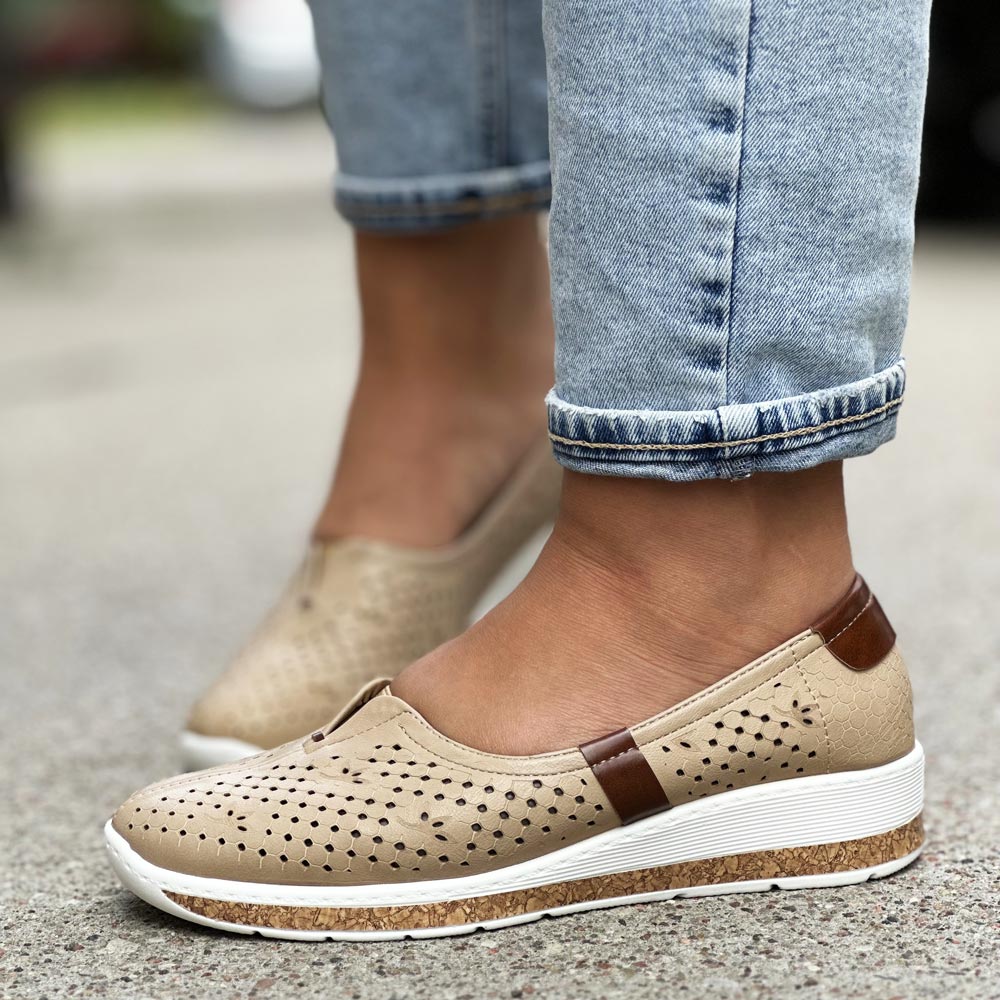 Beżowe półbuty damskie Jezzi 1840-11