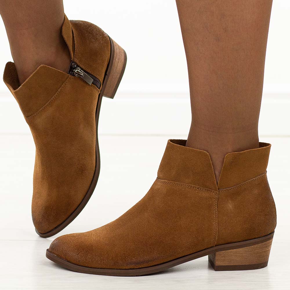 Rude skórzane Polskie botki damskie na obcasie Deoni D399