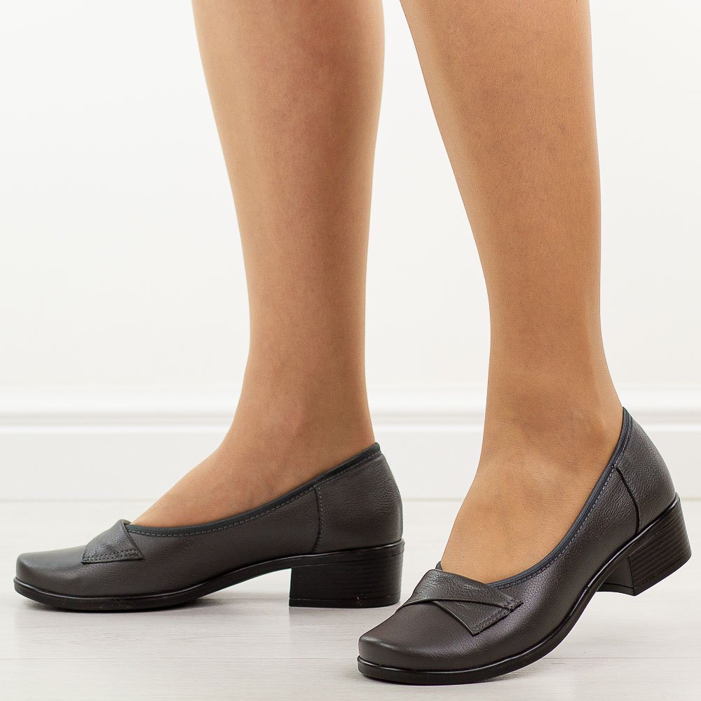 Szare Polskie półbuty damskie Gregors 569