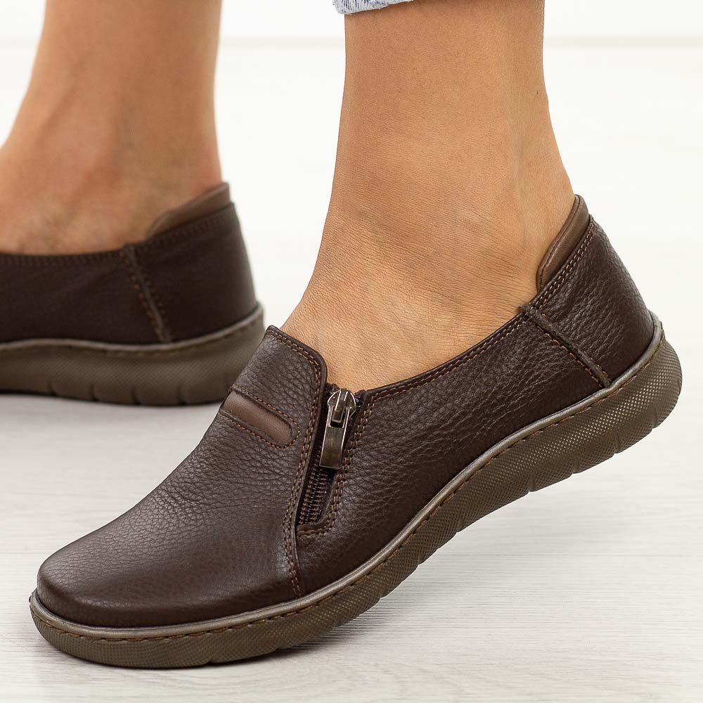 Czekoladowe skórzane Polskie półbuty damskie Deoni 538