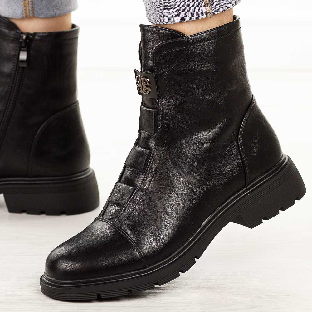 Czarne botki damskie M.Daszyński 2501-9