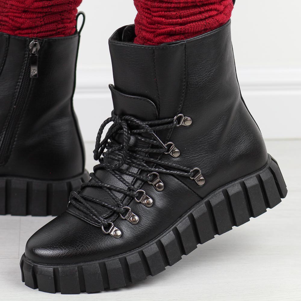 Czarne trapery, botki damskie na traperze Potocki 12135