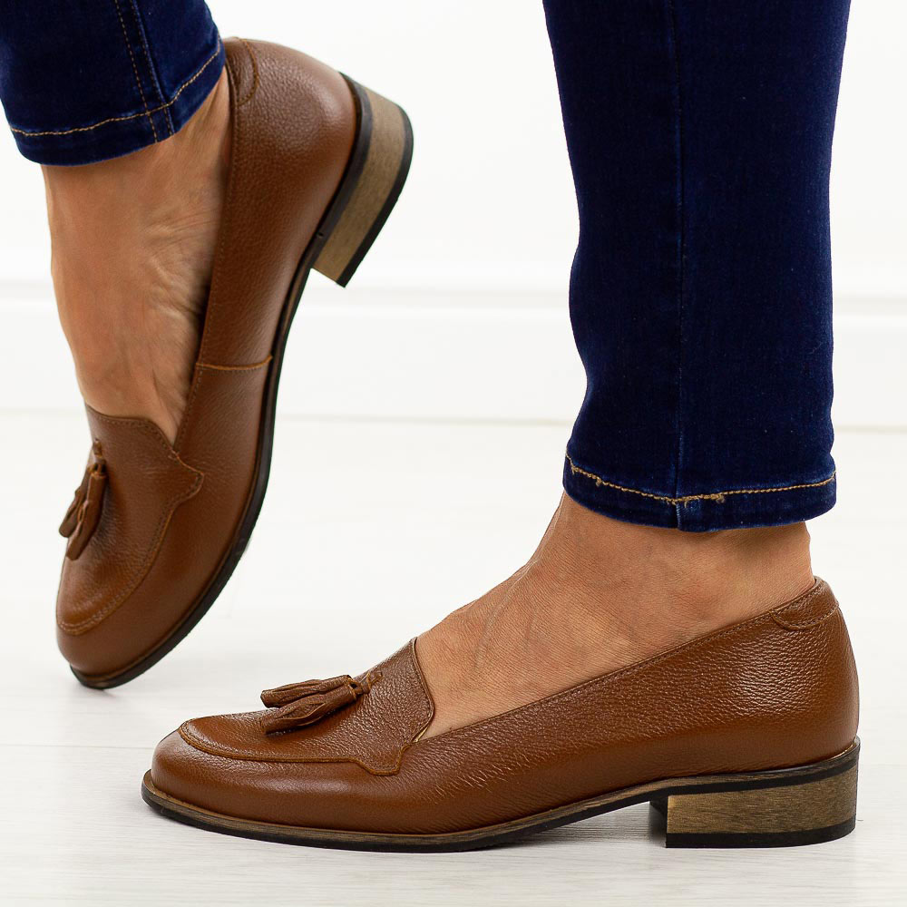 J. Brązowe skórzane Polskie mokasyny damskie Deoni D163A