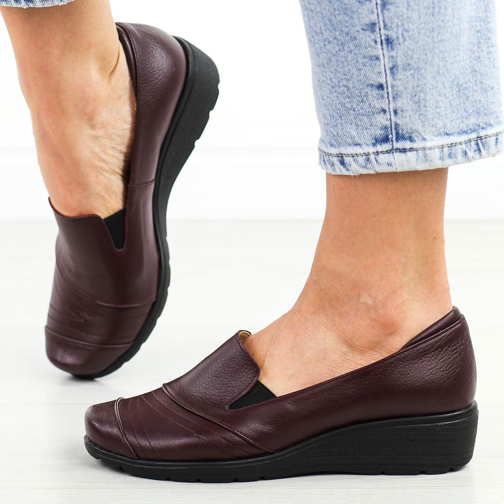 Bordowe skórzane Polskie półbuty damskie na koturnie Gregors 920