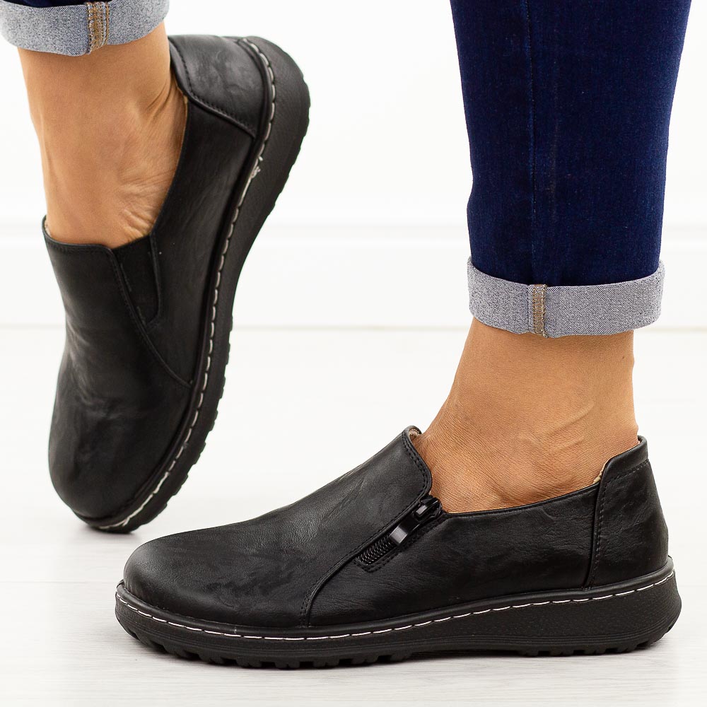 Czarne półbuty damskie Potocki 90352