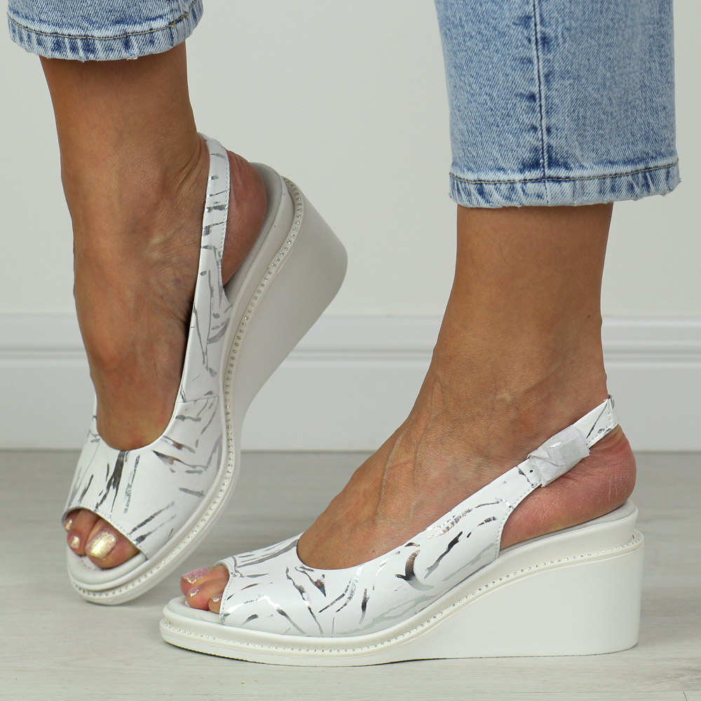 Srebrne skórzane sandały damskie S.Barski 280