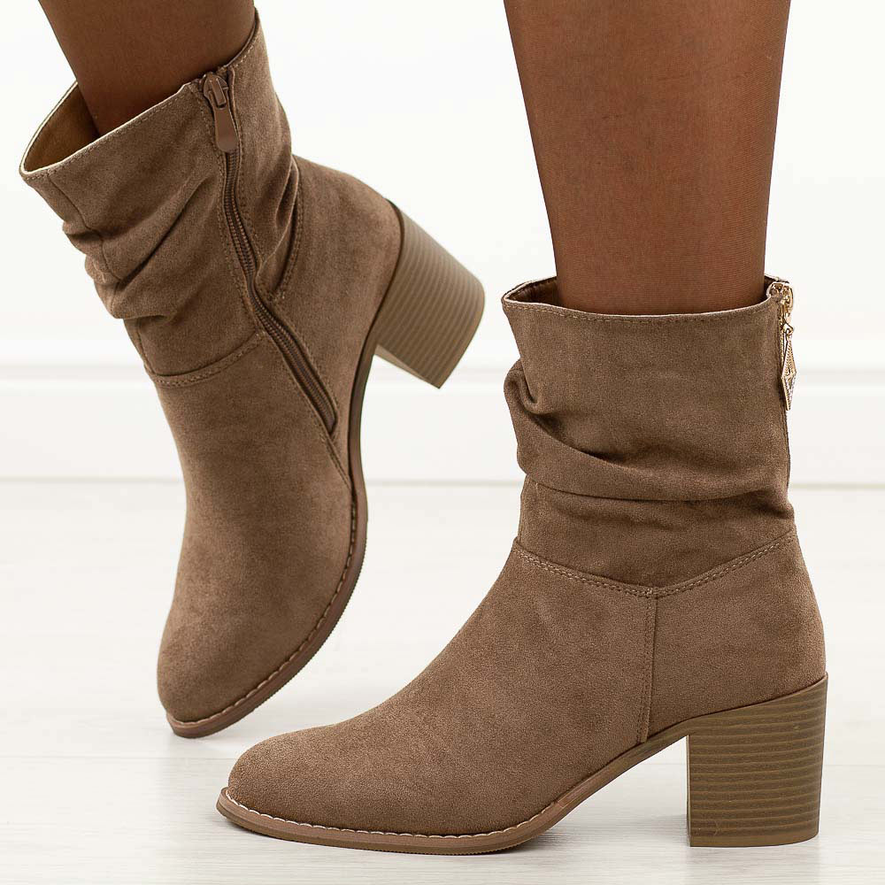 Coffee jesienne zamszowe botki damskie na obcasie S.Barski 52-516