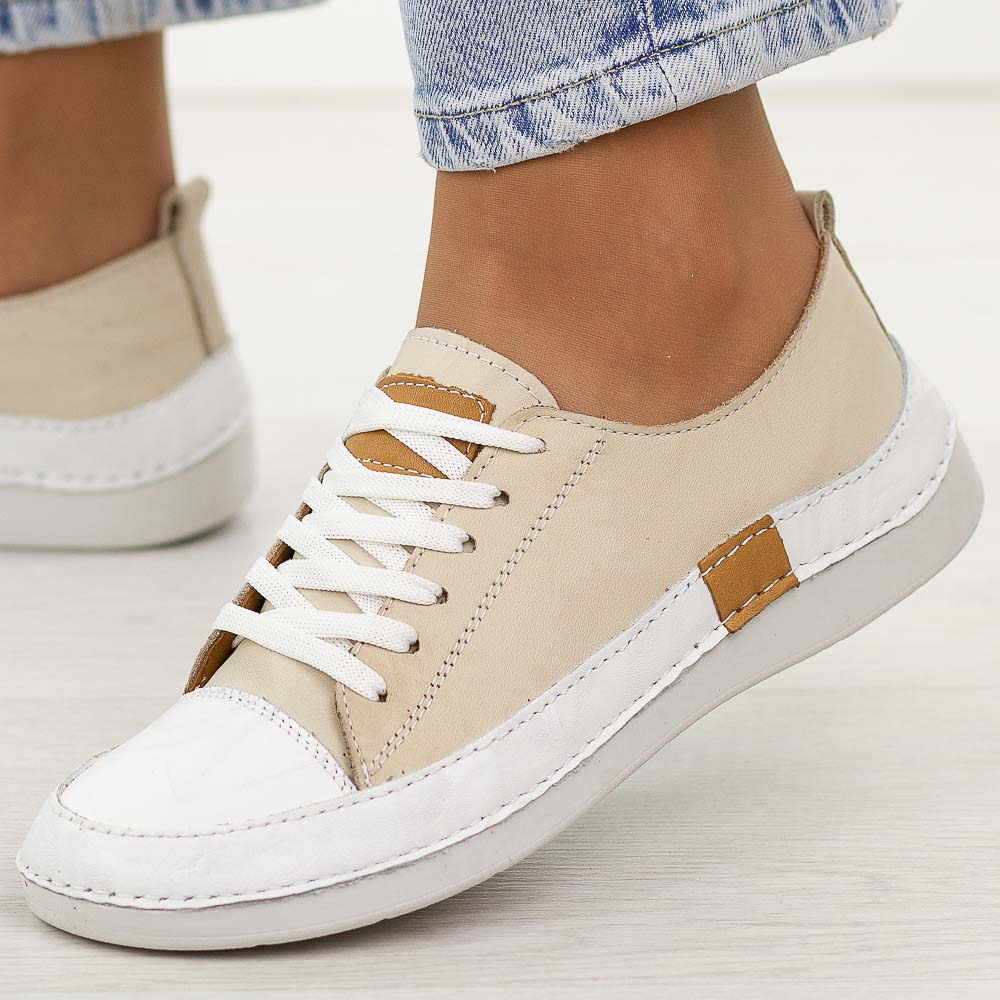 Beżowe skórzane półbuty damskie T.Sokolski 8260