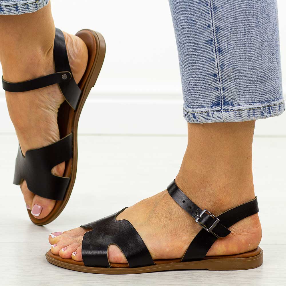 Czarne skórzane sandały damskie Cambell 64302