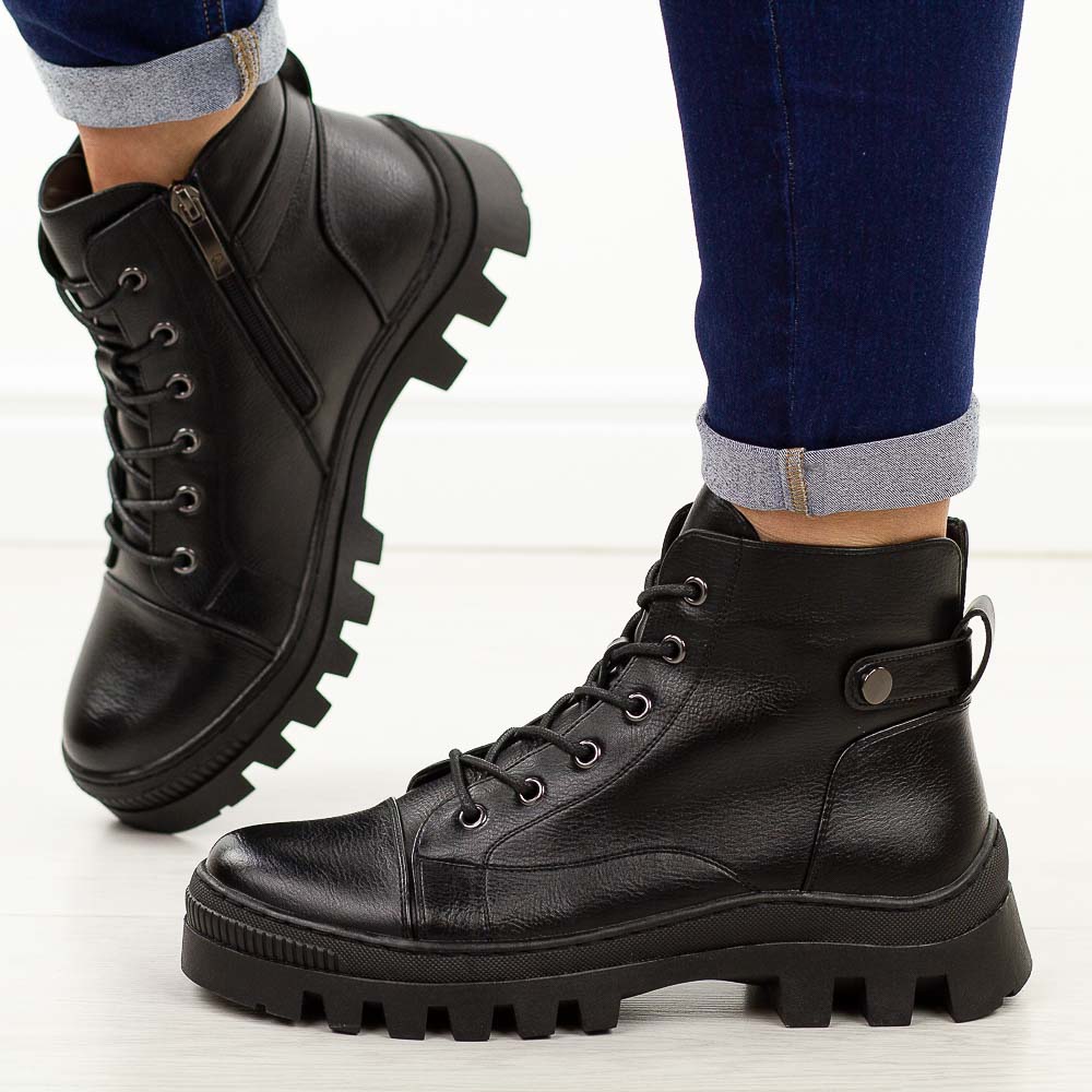 Czarne bkpu botki damskie na traperze Potocki 19317