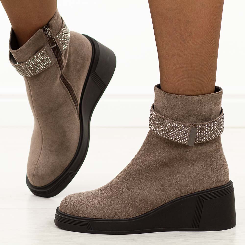 Szare zamszowe botki damskie DiA 52-191