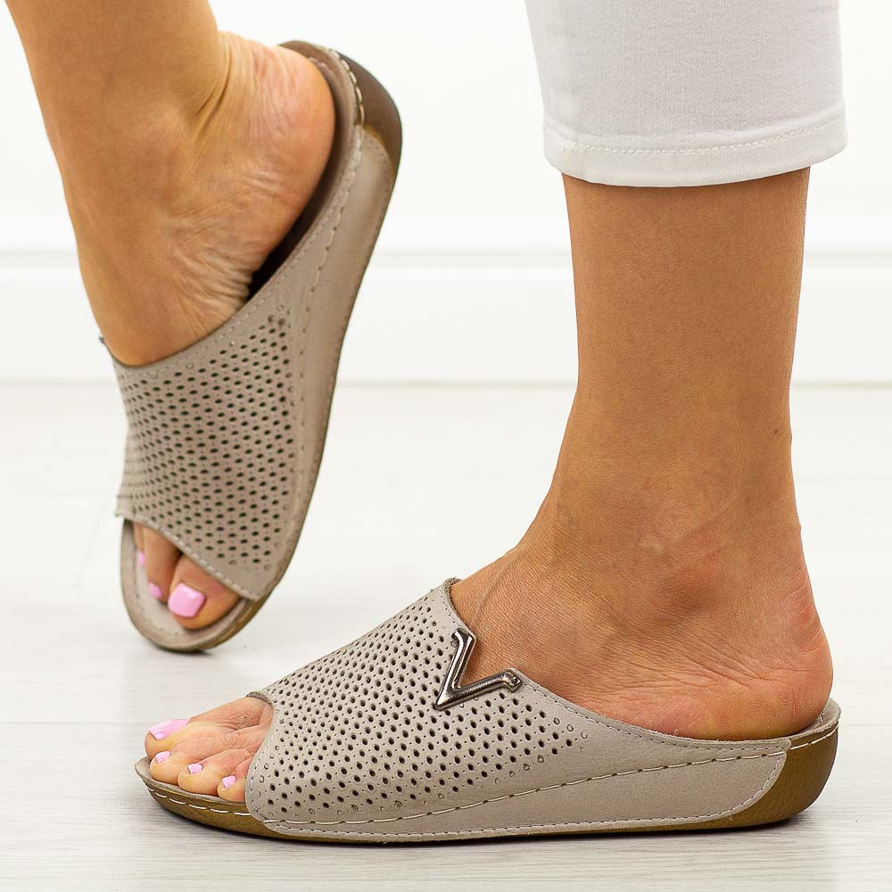 Szare skórzane klapki damskie T.Sokolski 161