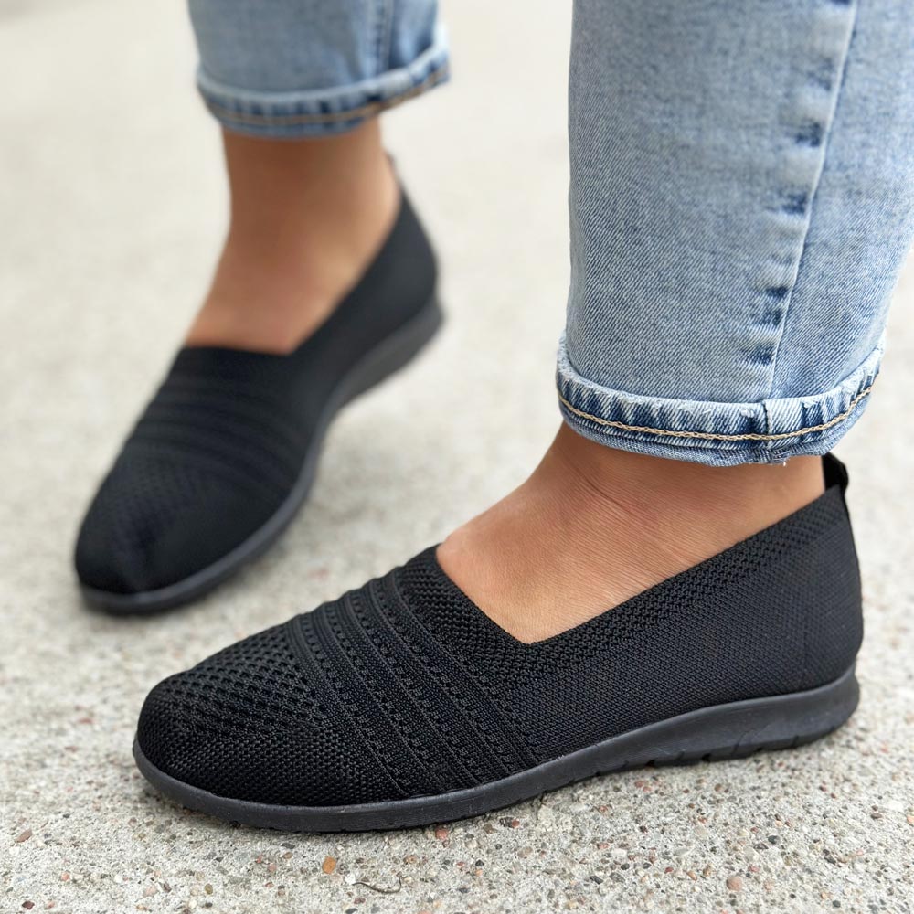 Czarne sportowe buty damskie Potocki 16020