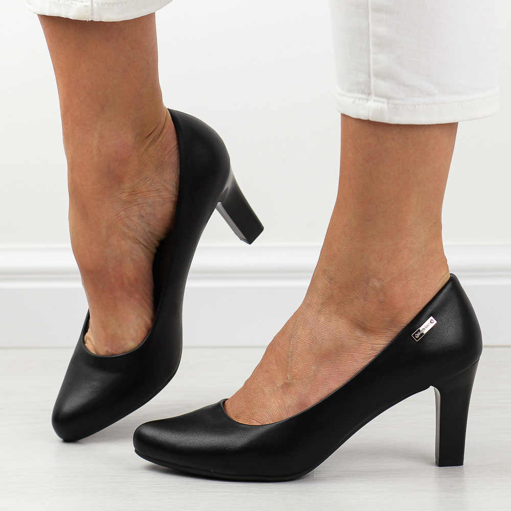 Czarne matowe czółenka damskie na słupku Sergio Leone 1459