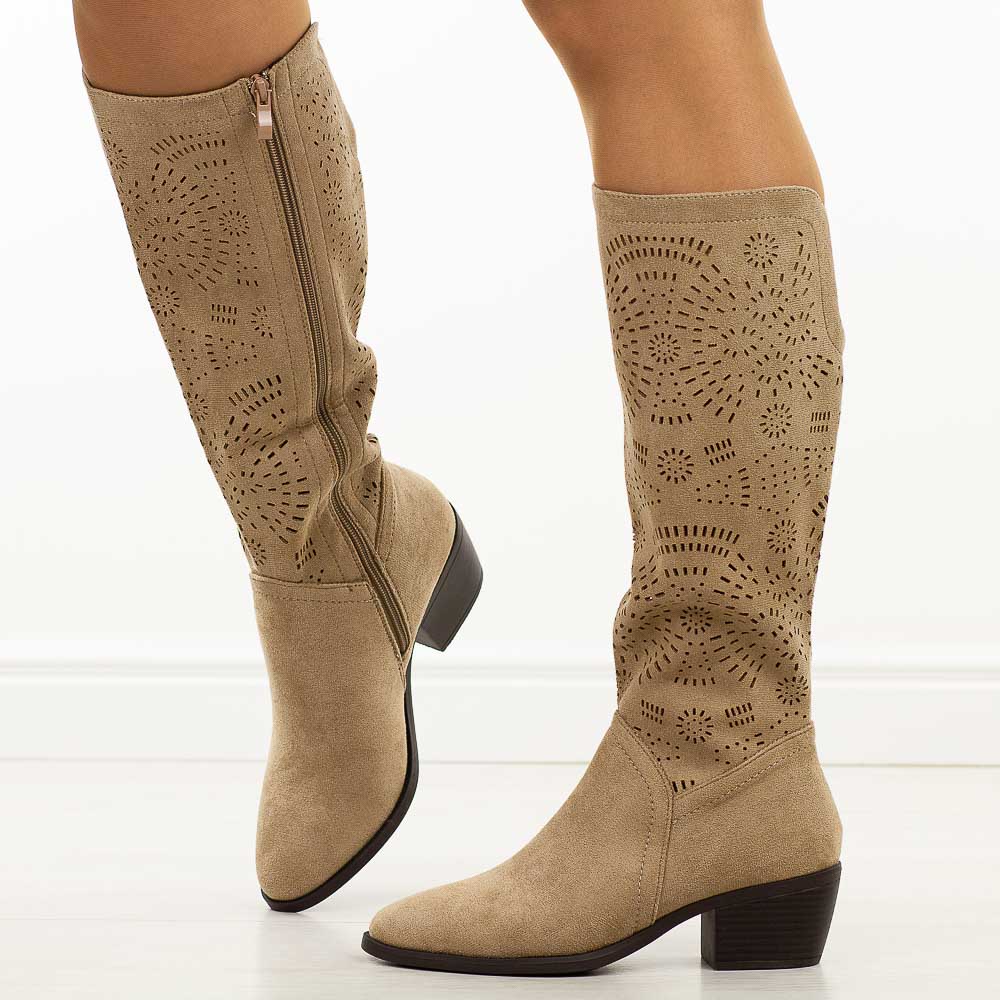 Beżowe zamszowe kozaki damskie Jezzi 1921-41