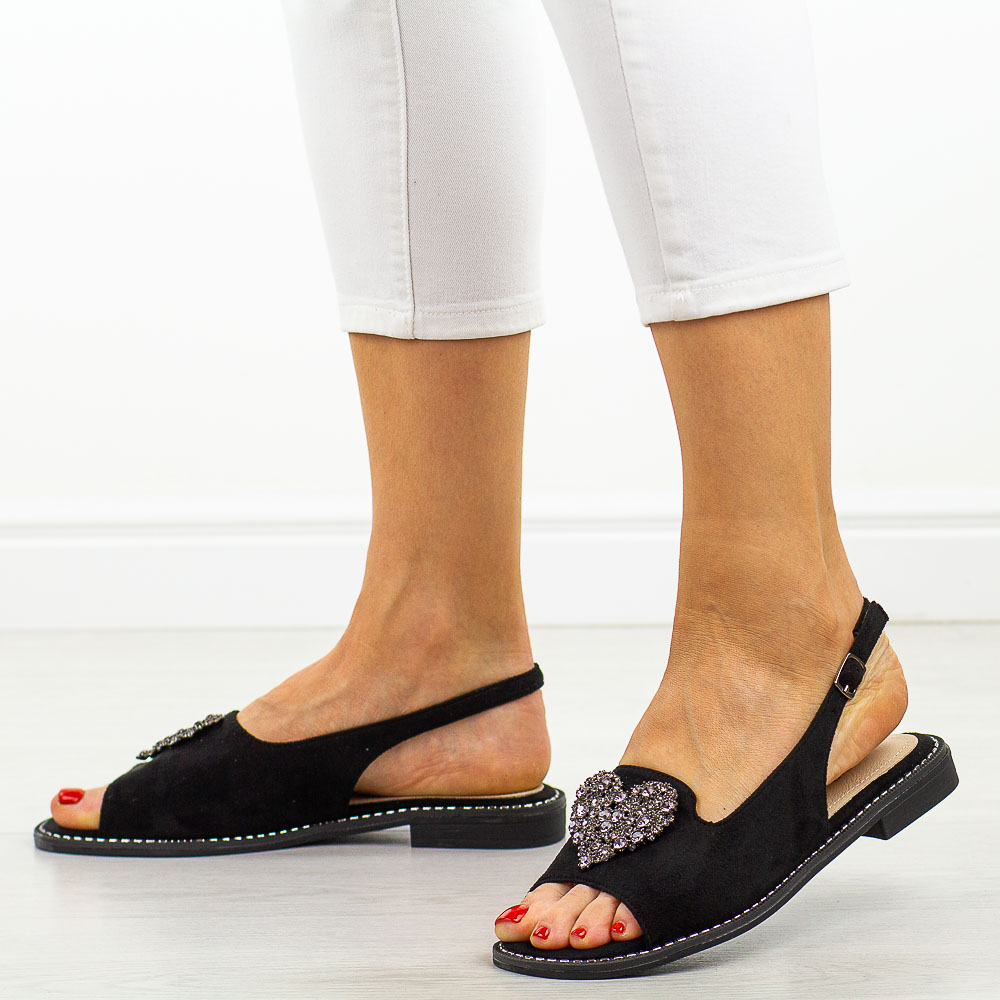 Czarne płaskie sandały damskie S.Barski 018