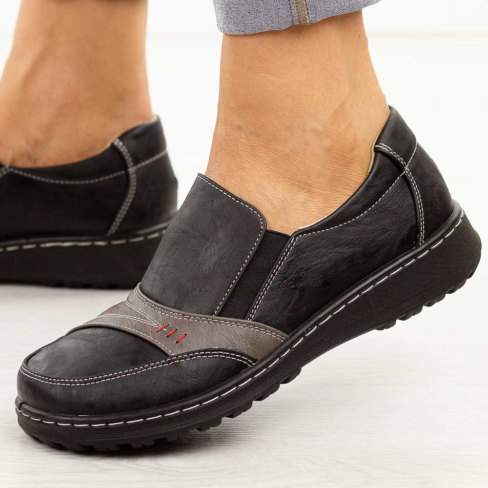 Czarne półbuty damskie Potocki 90354