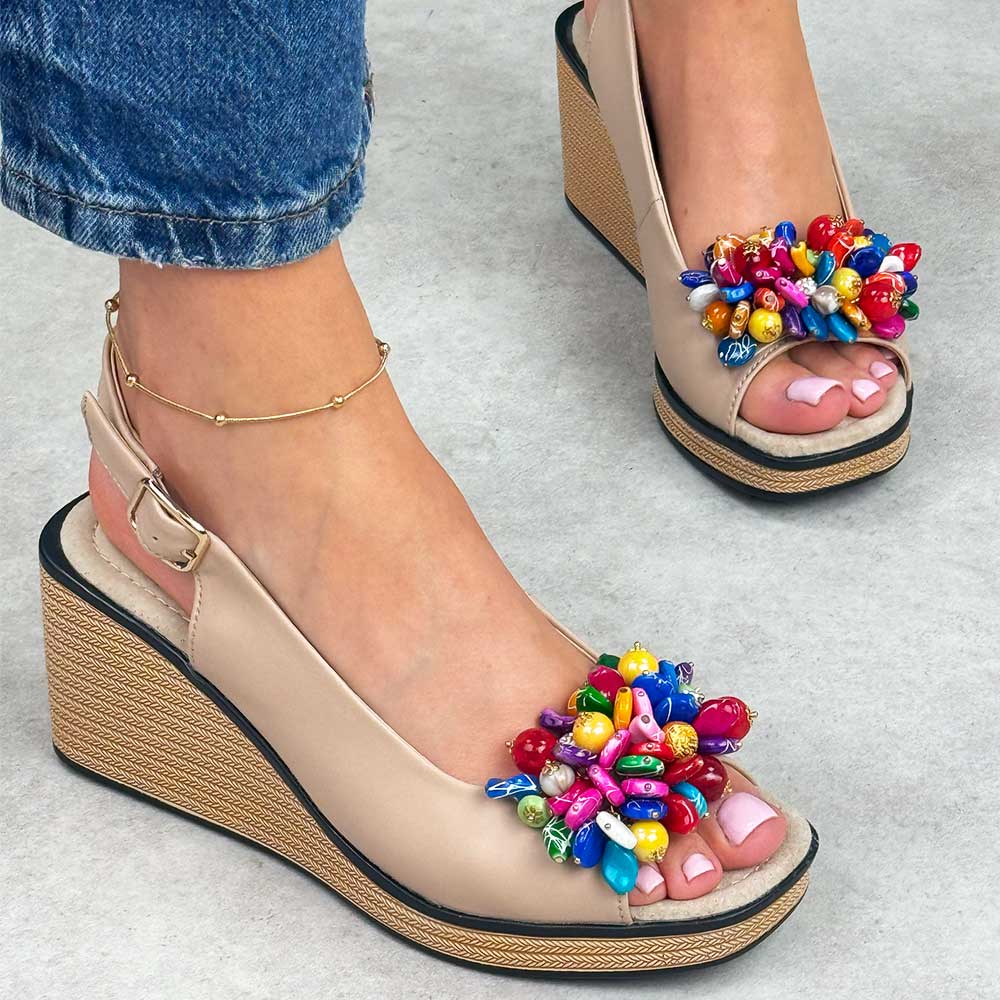 Beżowe skórzane sandały damskie na koturnie Filippo Ds6021/25