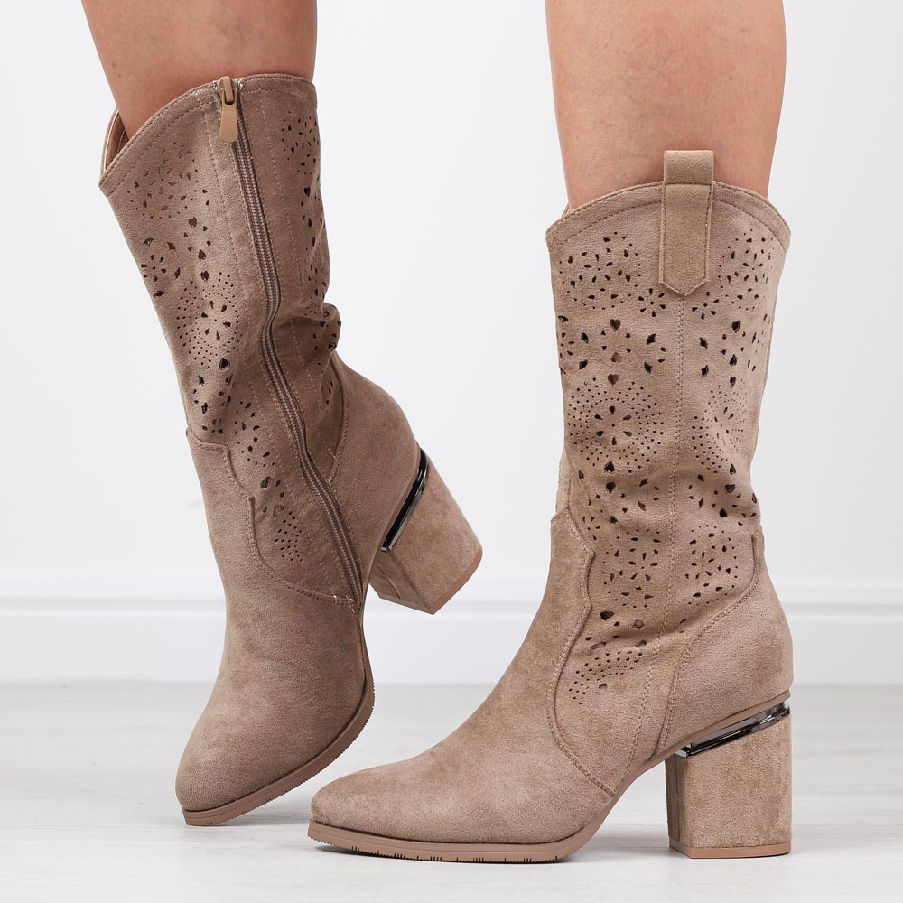 Beżowe jesienne kozaki damskie, kowbojki S.Barski 028