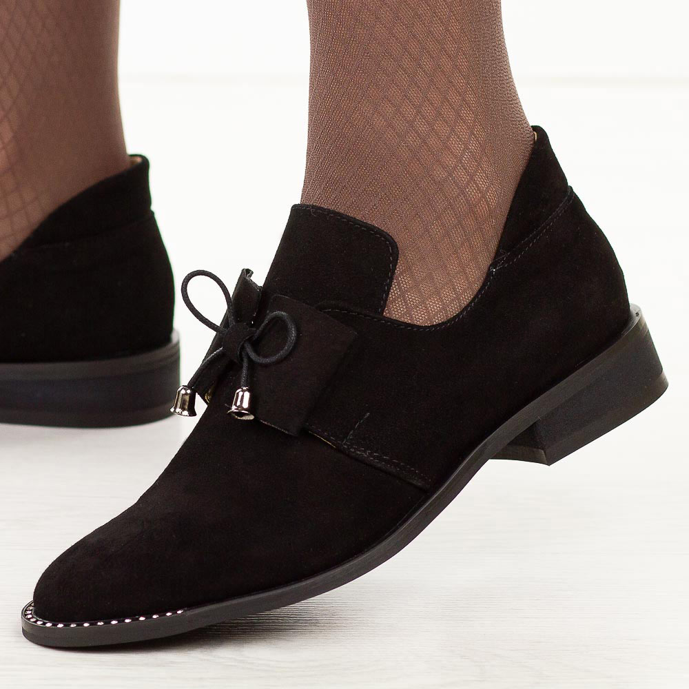 Czarne zamszowe skórzane Polskie półbuty damskie Deoni D055