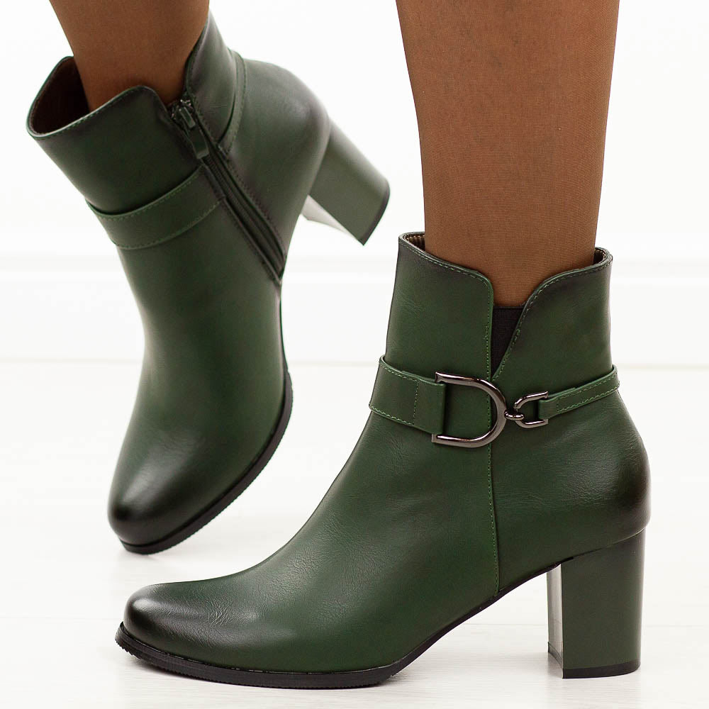 Zielone botki damskie na słupku M.Daszyński Sa125-32