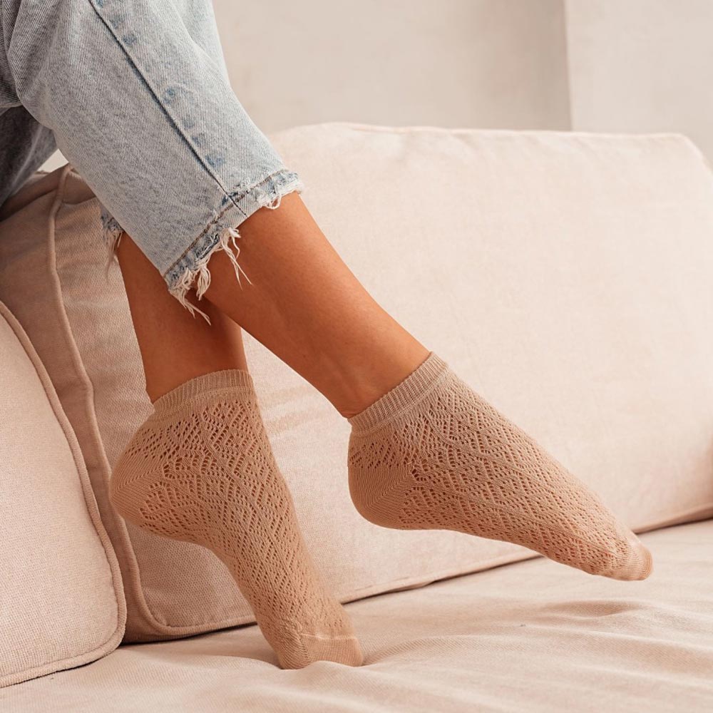 Ażurowe stopki damskie 1004 beż