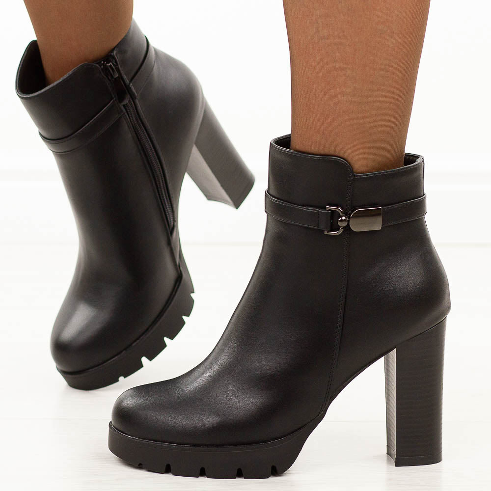 Czarne botki damskie na słupku Potocki 11331